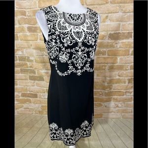 Maggy London Black and White Print Dress Size 6